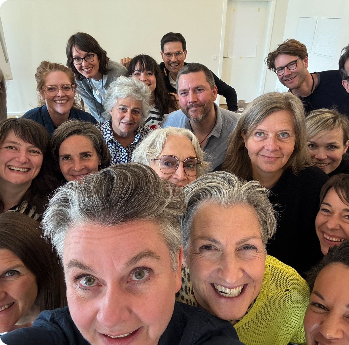 Teamfoto des neu gegründeten Enfants Terribles Verein
